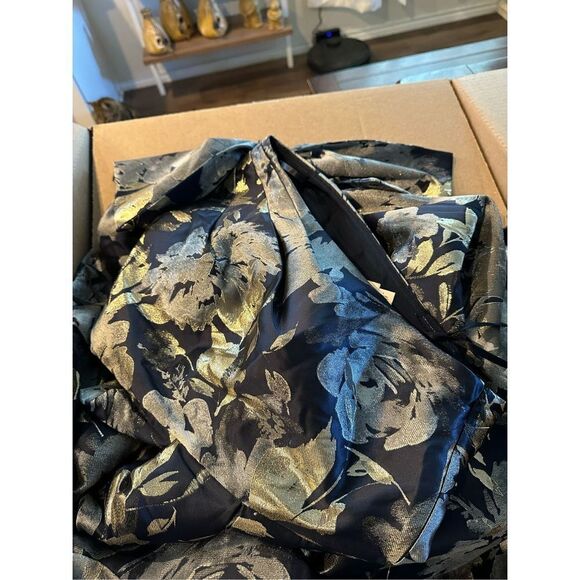 Eliza J Metallic Floral Asymmetric Gown - Picture 9 of 12